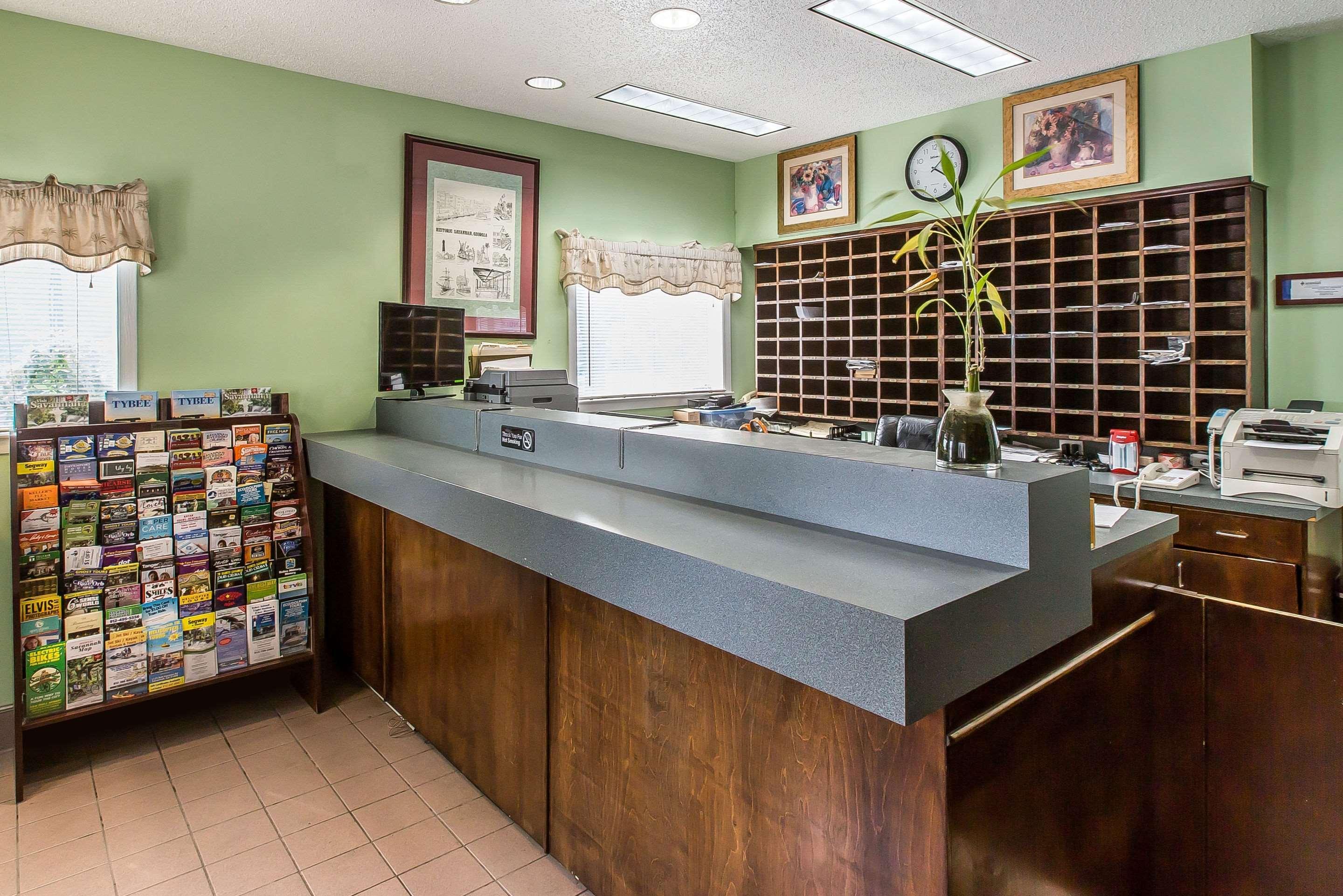 Suburban Studios Abercorn Savannah Luaran gambar